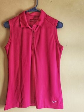 Nike Women’s Sleeveless Polo Top - Hot Pink